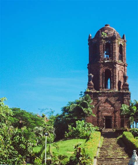 Top 10 Activities and Tours in Vigan Ilocos Sur UNESCO World Heritage.